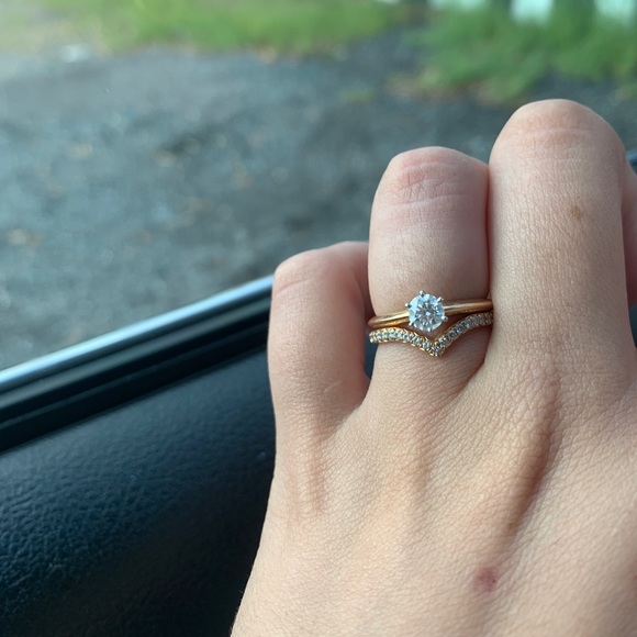 Tiffany & Co 18kt Rose Gold Engagement Ring - Picture 2 of 8